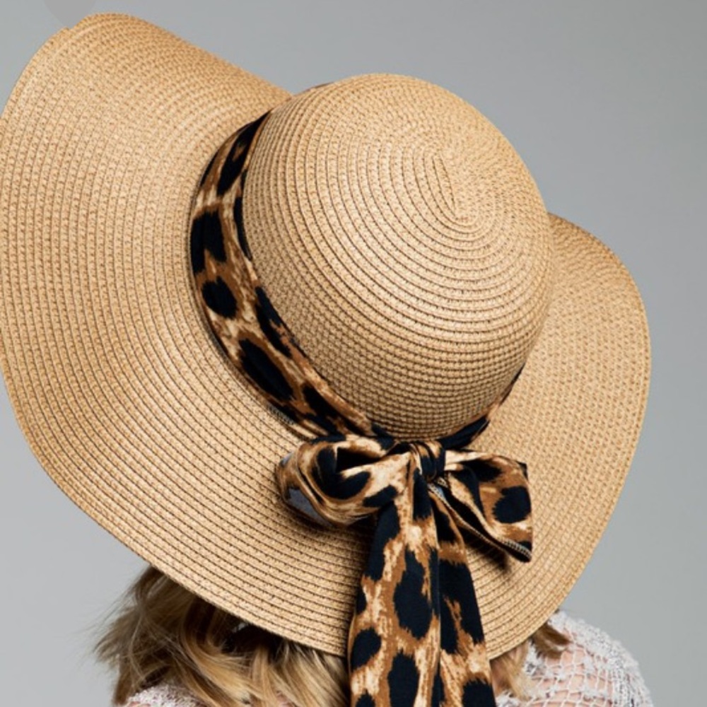 NWT LEOPARD PRINT FLOPPY HAT - Picture 2 of 7